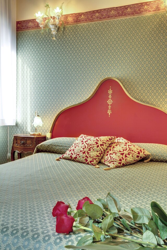 ロカンダ アンティコ フィオーレ