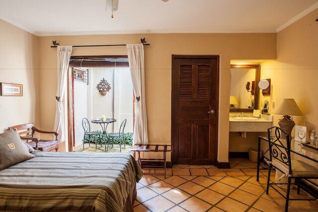 ホテル ロス ロブレス