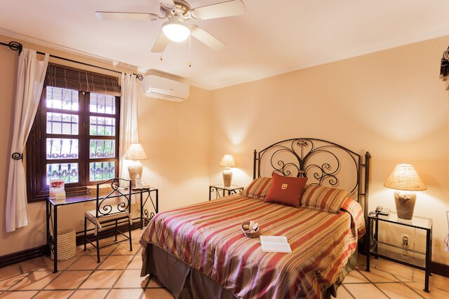 ホテル ロス ロブレス