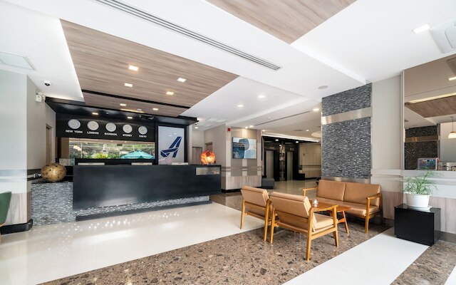 アデルフィ スイーツ バンコク