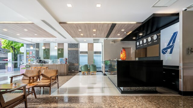 アデルフィ スイーツ バンコク