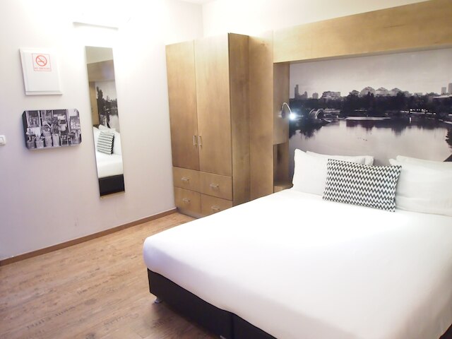 ベン イェフダ アパートメンツ