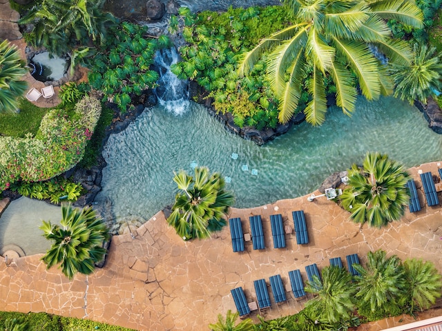 カハナ フォールズ マウイ バイ VRI アメリカズ