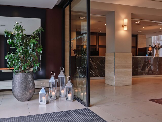 アディナ アパートメント ホテル ベルリン チェックポイント チャーリー