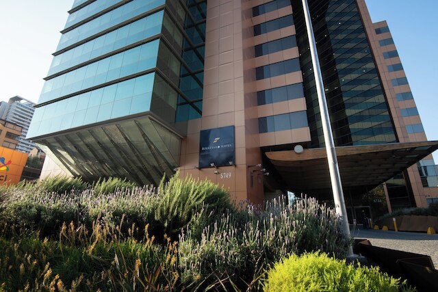 ブールバード スイーツ ホテル