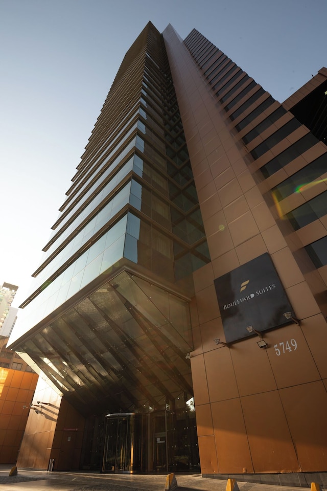 ブールバード スイーツ ホテル