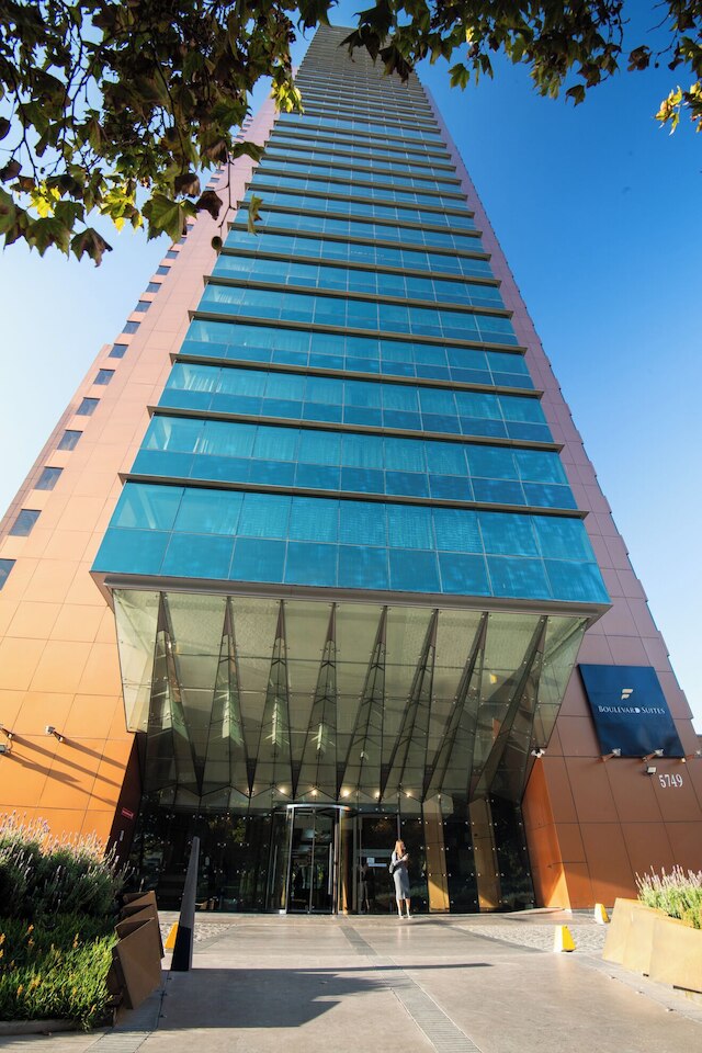 ブールバード スイーツ ホテル