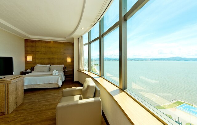 マジェスティック パレス ホテル