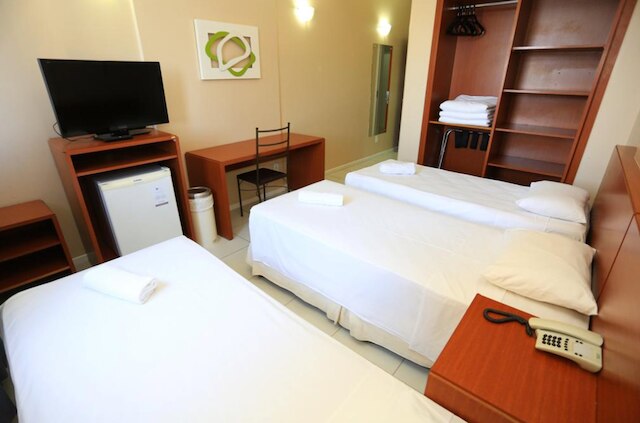 レーデ アンドラーデ セコムトゥール