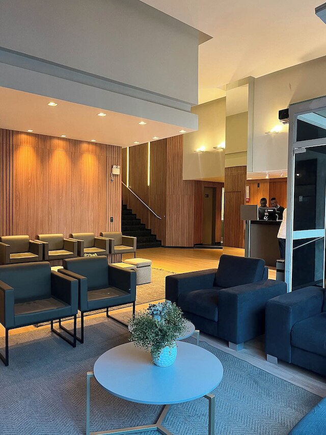 レーデ アンドラーデ セコムトゥール