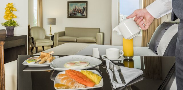 ホテル エギナ メデジン