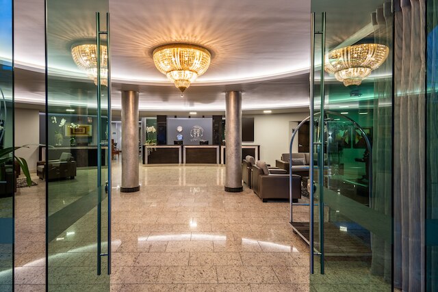 ホテル エギナ メデジン