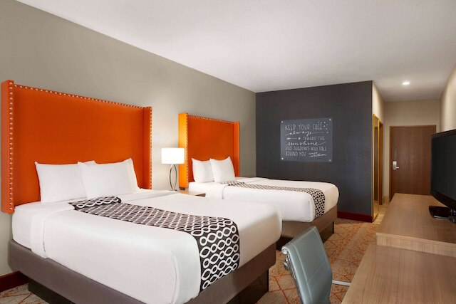 ラ キンタ イン & スイーツ バイ ウィンダム ラッカワナ