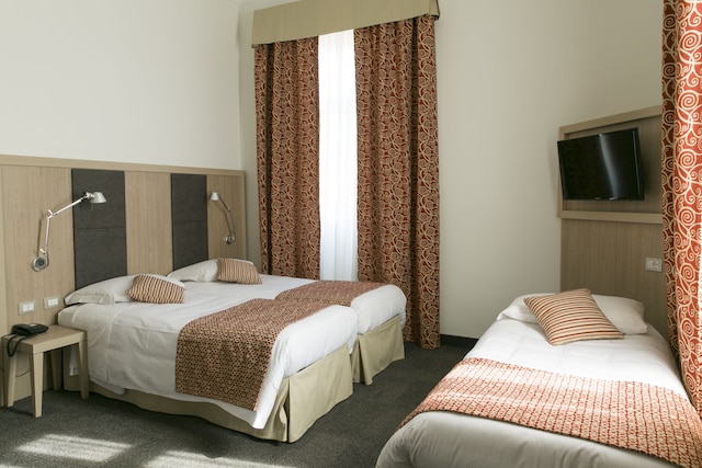 ホテル カーサ ヴァルデス ローマ