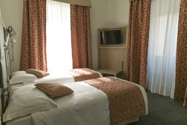 ホテル カーサ ヴァルデス ローマ