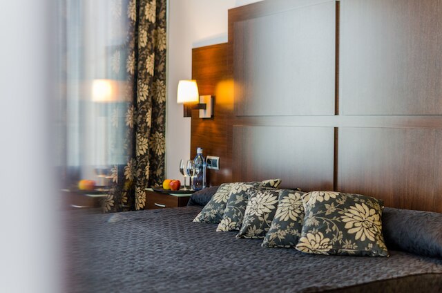 ホテル YIT コンキスタ デ グラナダ