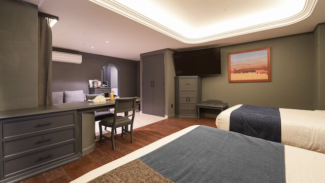 ハイブ ナポレス バイ G ホテルズ