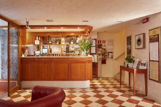 アルベルゴ コマーシォ エ ペレグリノ