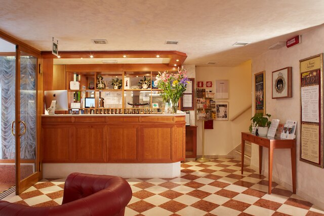 アルベルゴ コマーシォ エ ペレグリノ