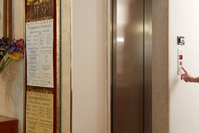 アルベルゴ コマーシォ エ ペレグリノ