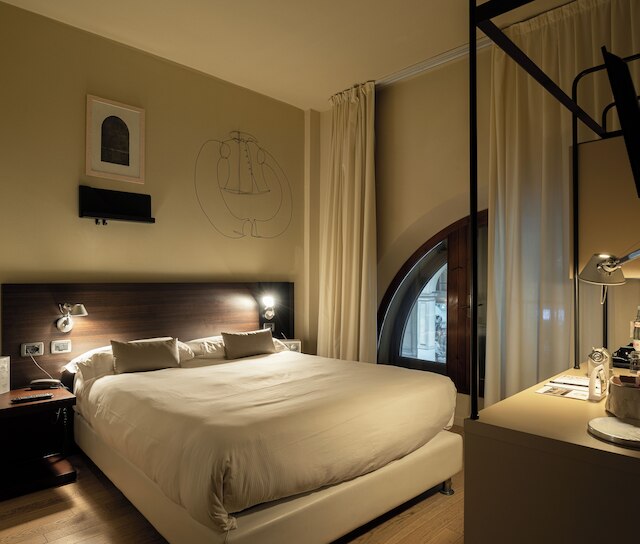 イ ポルティッチ ホテル