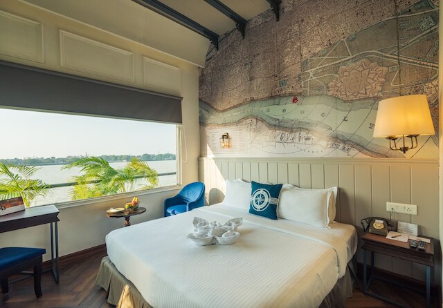 ポロ フローテル コルカタ