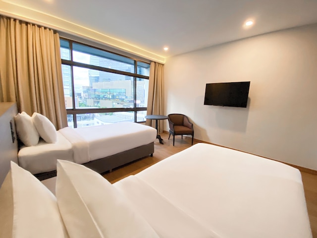 ピナクル ルンピニ パーク ホテル