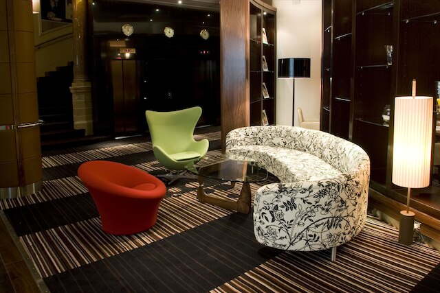 ハード デイズ ナイト ホテル