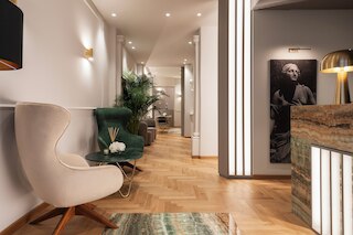 パラッツォ・ヴェネーレ