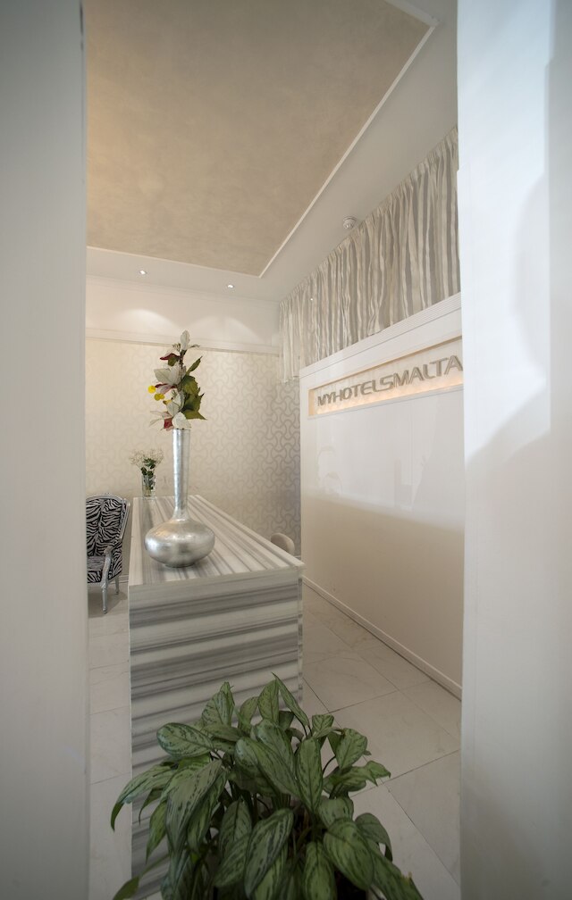 スリーマ マリーナ ホテル