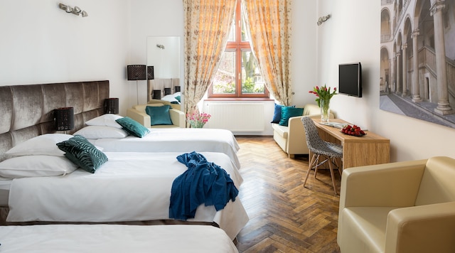 クラカウデイズ