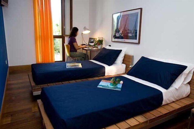 チェルトーサ ホテル