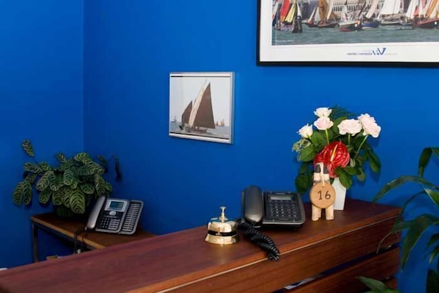 チェルトーサ ホテル