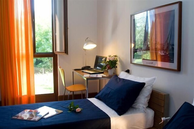 チェルトーサ ホテル