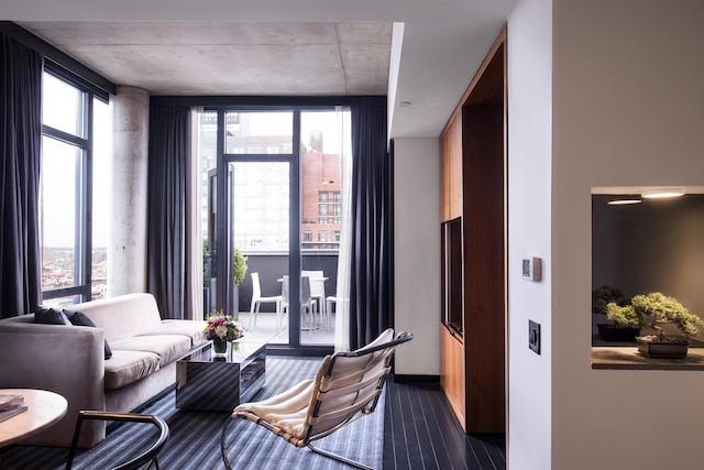 シックスティ ロウアー イースト サイド