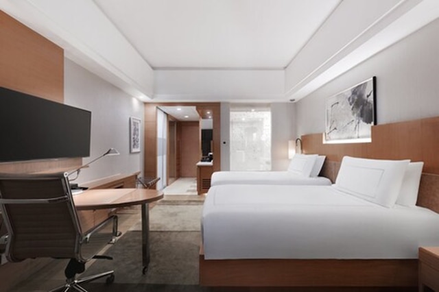 スイソテル グランド 上海 (上海宏安瑞士大酒店)