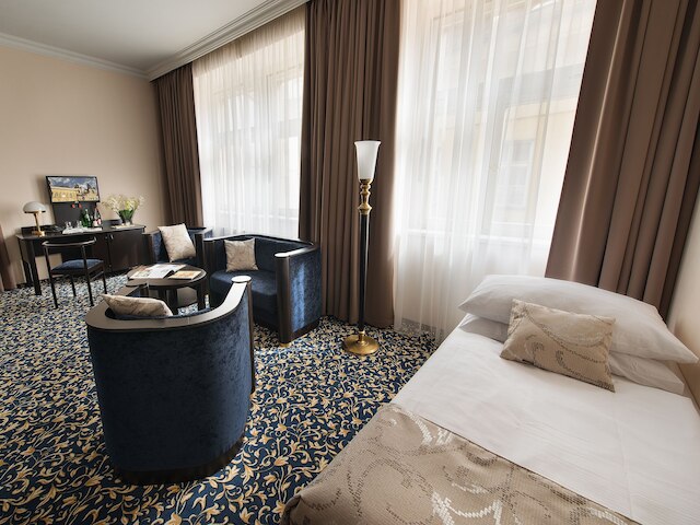 EA ホテル ロイヤル エスプリ