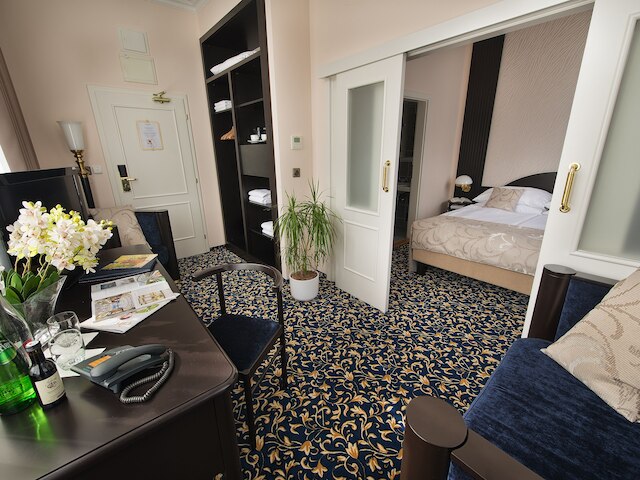 EA ホテル ロイヤル エスプリ