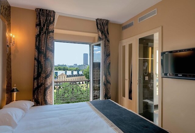 ホテル ドゥ ランペルール - マロン ホテルズ