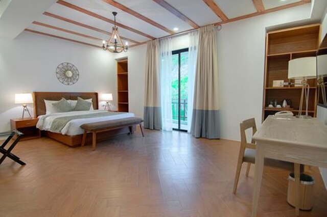 サンダーバード リゾーツ - リサール