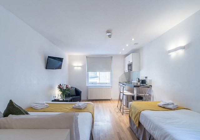 ハイド パーク エグゼクティブ アパートメンツ