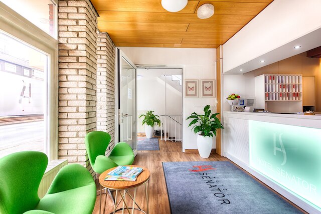 ホテル セネター