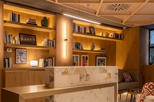 ルーム メイト レオ、グラナダ