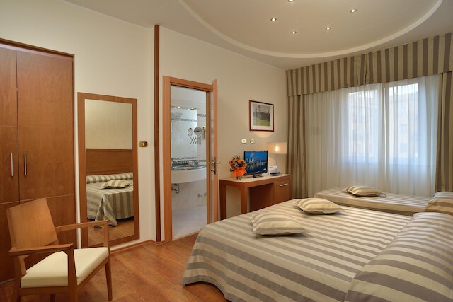 ホテル アスター