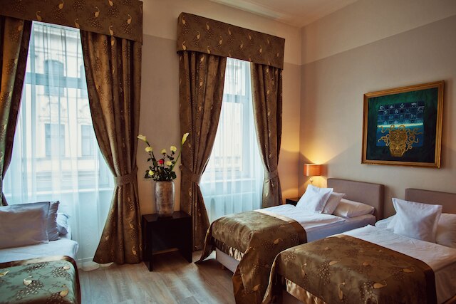 ホテル ジュリアン