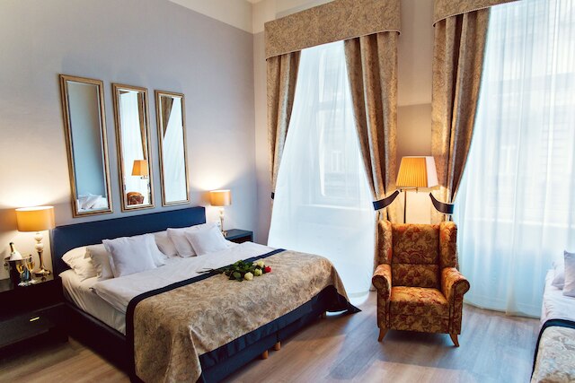 ホテル ジュリアン