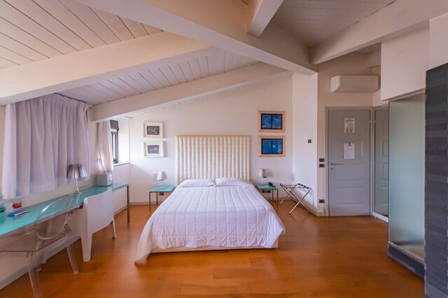 センチュリー ホテル