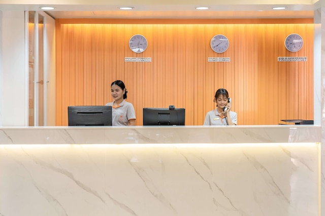 サンシャイン ホテル アンド レジデンシズ