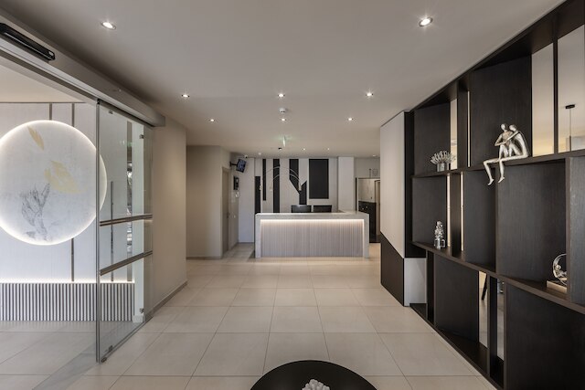 アーモンド ビジネスホテル