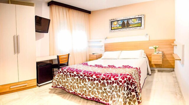 ホテル アルベロ